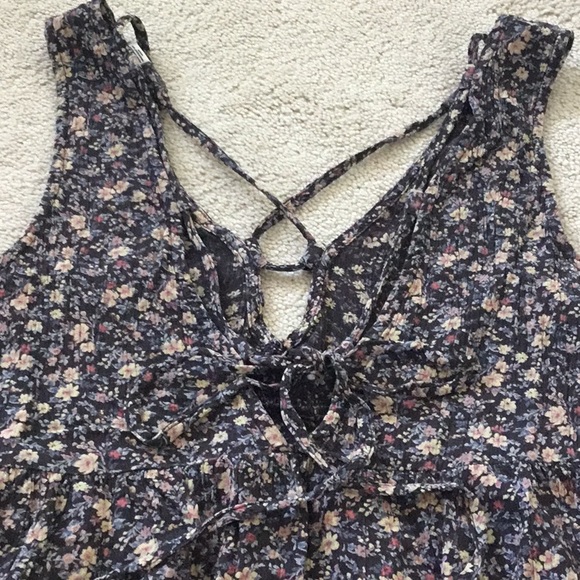 AMERICAN EAGLE sleeveless top - size M - Picture 7 of 7